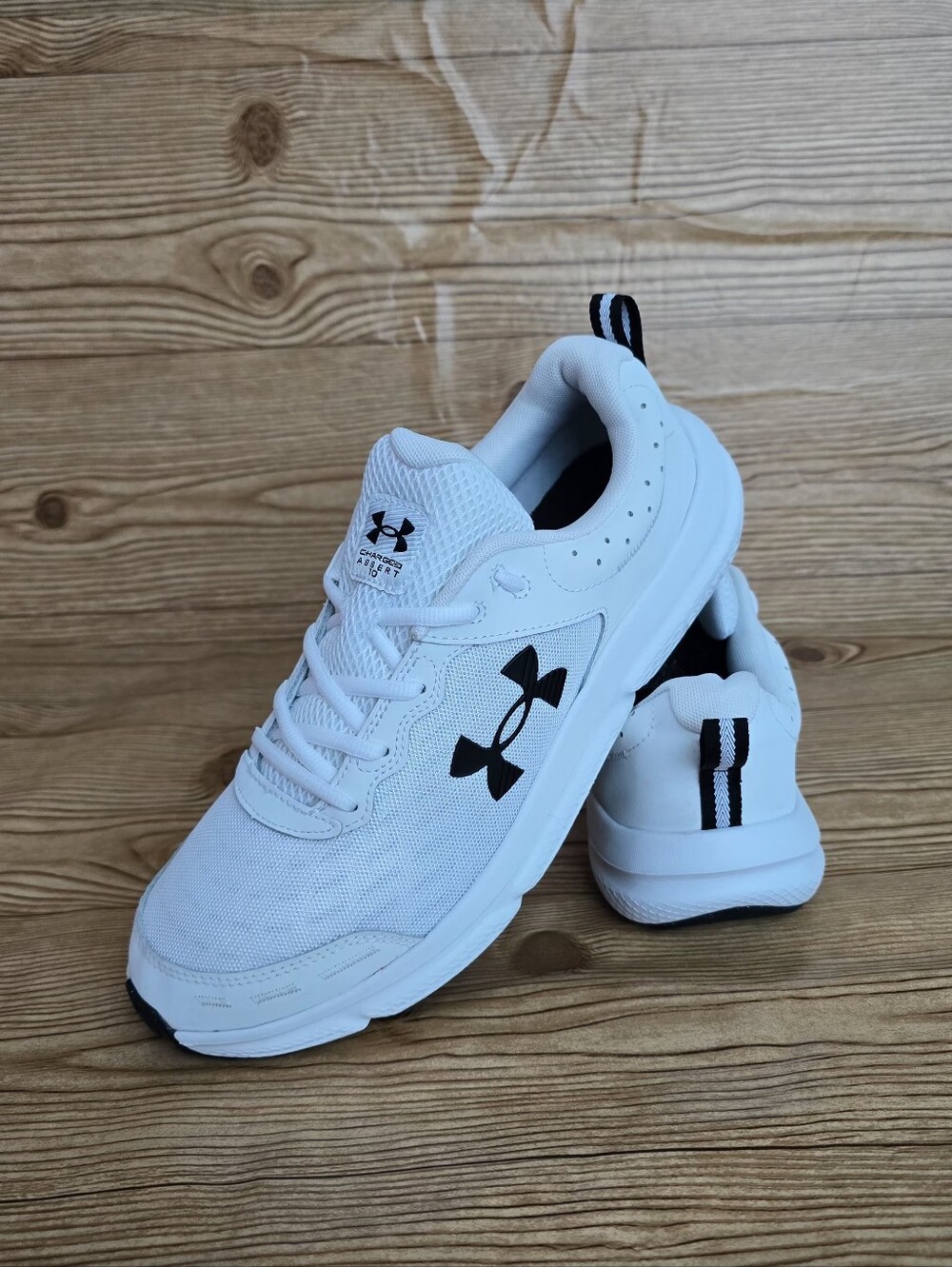 Under Armour Charged Assert 10 X